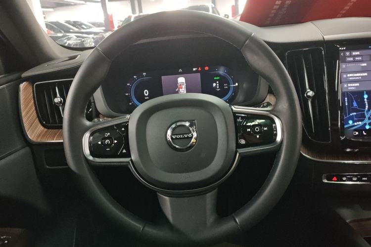 Used Volvo XC60 New Energy 2023 T8 Plug-in Hybrid Long-Range All-Wheel Drive Smart Luxury Edition Steering Wheel