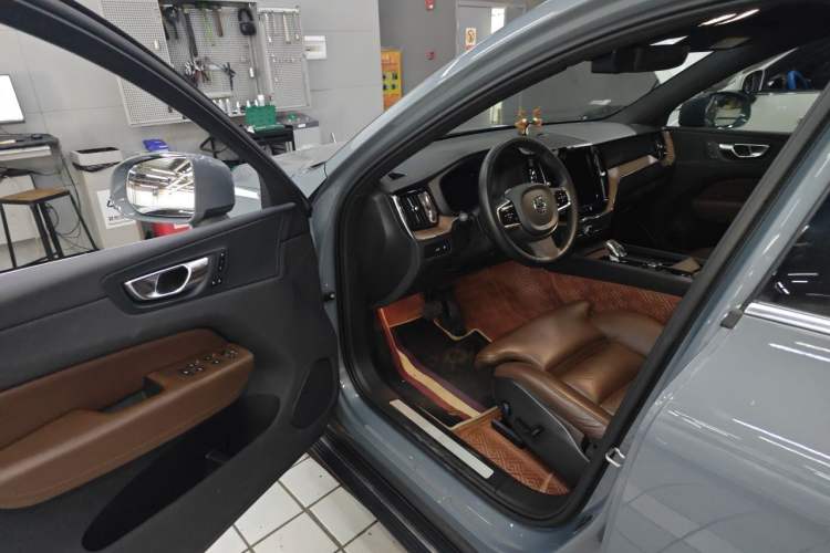 Used Volvo XC60 New Energy 2023 T8 Plug-in Hybrid Long-Range All-Wheel Drive Smart Luxury Edition Driver Seat