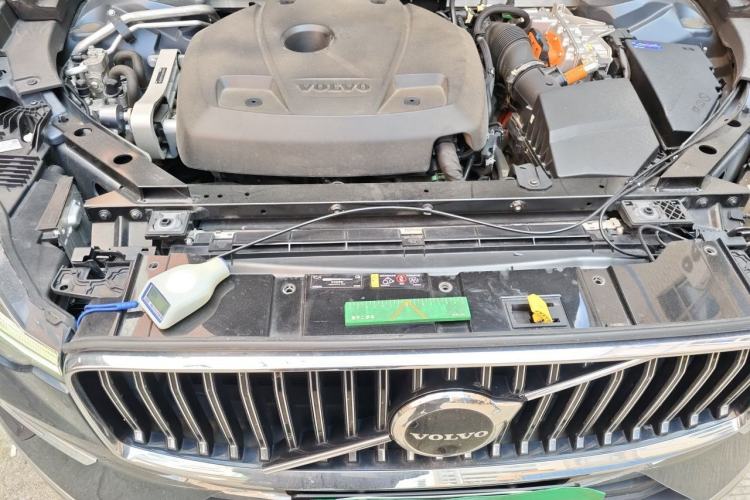 Used Volvo XC60 New Energy 2023 T8 Plug-in Hybrid Long-Range All-Wheel Drive Smart Luxury Edition Engine Bay