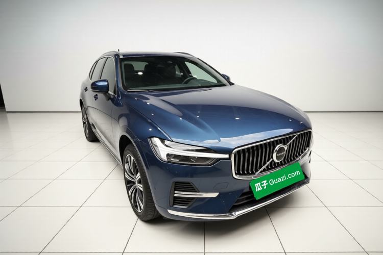 Used Volvo XC60 New Energy 2023 T8 Plug-in Hybrid Long-Range All-Wheel Drive Smart Luxury Edition Front Right 45 Deg