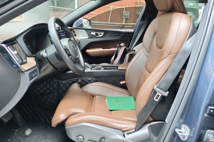 Used Volvo XC60 New Energy 2023 T8 Plug-in Hybrid Long-Range All-Wheel Drive Smart Luxury Edition Left Front Seat