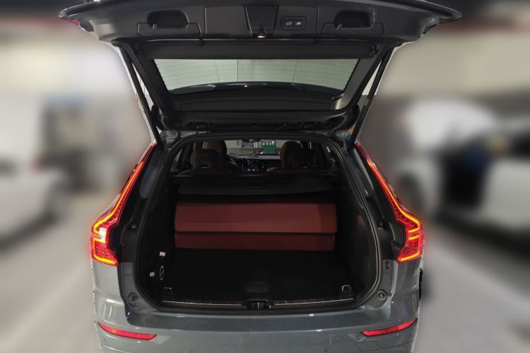Used Volvo XC60 New Energy 2023 T8 Plug-in Hybrid Long-Range All-Wheel Drive Smart Luxury Edition Trunk