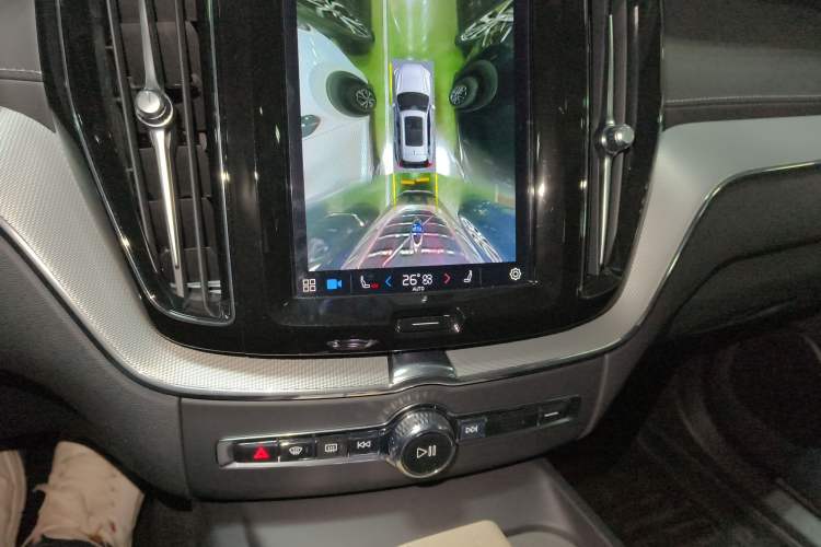 Used Volvo XC60 New Energy 2023 T8 Plug-in Hybrid Long-Range All-Wheel Drive Smart & Sporty Version Audio And AC Panel