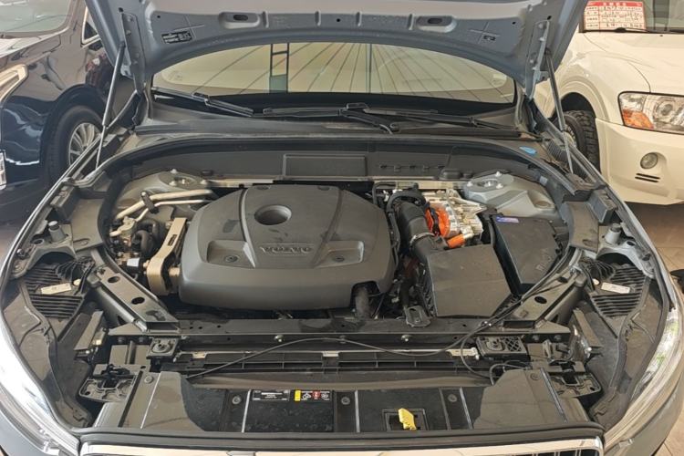 Used Volvo XC60 New Energy 2023 T8 Plug-in Hybrid Long-Range All-Wheel Drive Smart Luxury Edition Engine Bay
