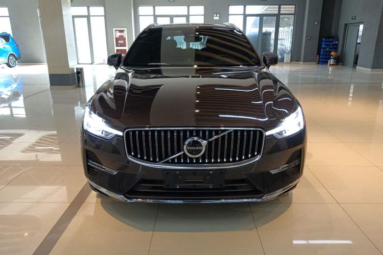Used Volvo XC60 New Energy 2023 T8 Plug-in Hybrid Long-Range All-Wheel Drive Smart Luxury Edition Exterior 1