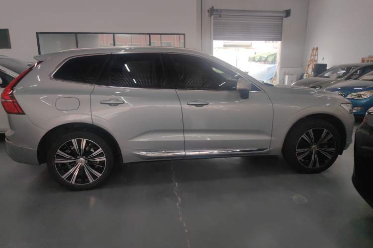 Used Volvo XC60 New Energy 2023 T8 Plug-in Hybrid Long-Range All-Wheel Drive Smart Luxury Edition Exterior 3
