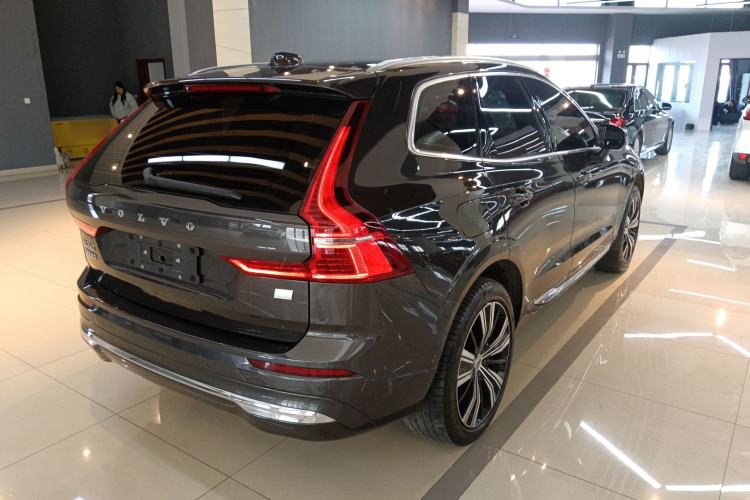 Used Volvo XC60 New Energy 2023 T8 Plug-in Hybrid Long-Range All-Wheel Drive Smart Luxury Edition Exterior 5