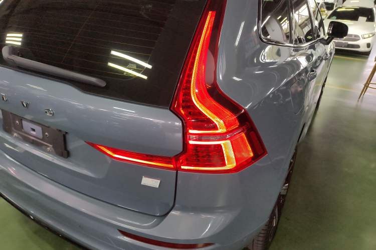 Used Volvo XC60 New Energy 2023 T8 Plug-in Hybrid Long-Range All-Wheel Drive Smart & Sporty Version Exterior 6
