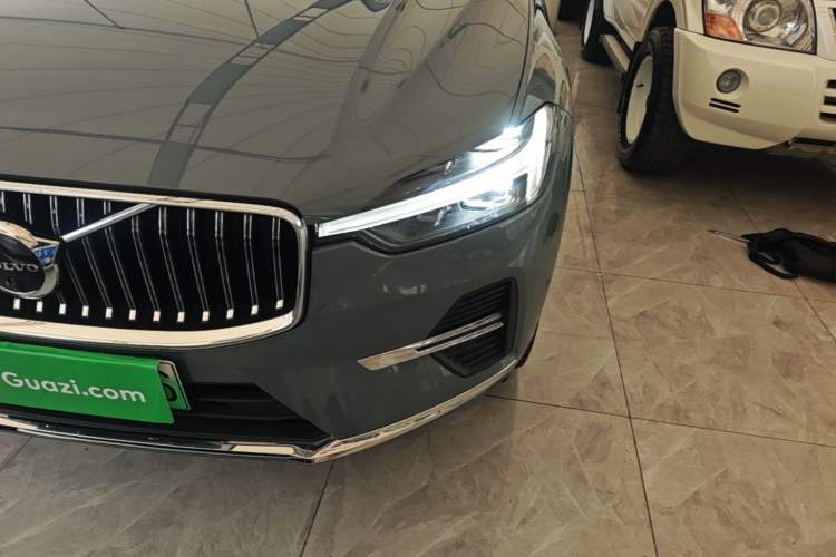Used Volvo XC60 New Energy 2023 T8 Plug-in Hybrid Long-Range All-Wheel Drive Smart Luxury Edition Left Front Headlight