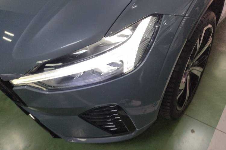 Used Volvo XC60 New Energy 2023 T8 Plug-in Hybrid Long-Range All-Wheel Drive Smart & Sporty Version Left Front Headlight