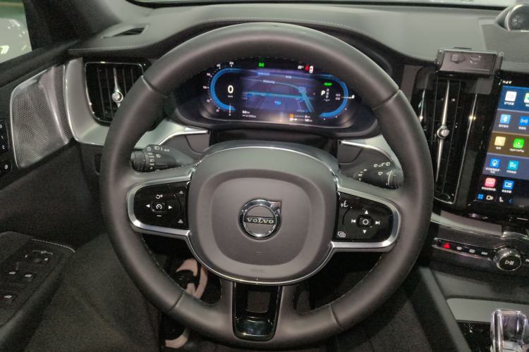 Used Volvo XC60 New Energy 2023 T8 Plug-in Hybrid Long-Range All-Wheel Drive Smart & Sporty Version Steering Wheel