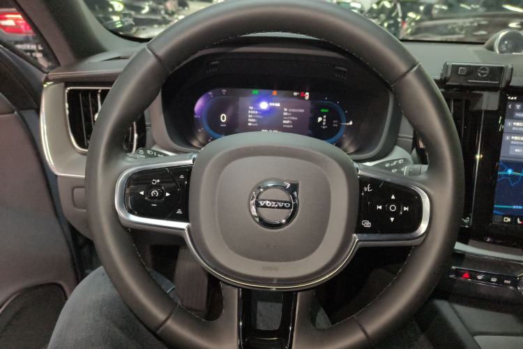 Used Volvo XC60 New Energy 2023 T8 Plug-in Hybrid Long-Range All-Wheel Drive Smart & Sporty Version Steering Wheel