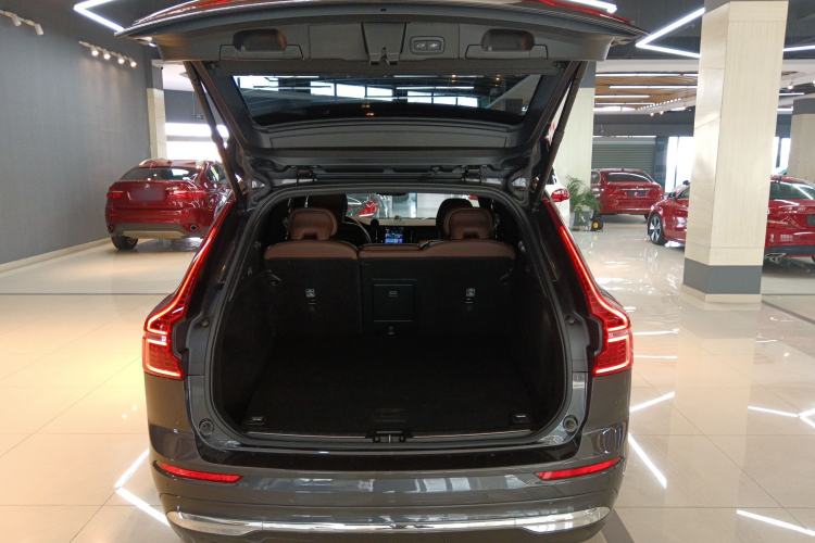 Used Volvo XC60 New Energy 2023 T8 Plug-in Hybrid Long-Range All-Wheel Drive Smart Luxury Edition Trunk