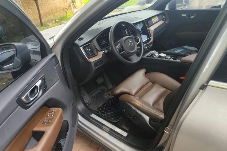 Used Volvo XC60 New Energy 2023 T8 Plug-in Hybrid Long-Range All-Wheel Drive Smart & Luxurious Enjoyment Edition Driver Seat