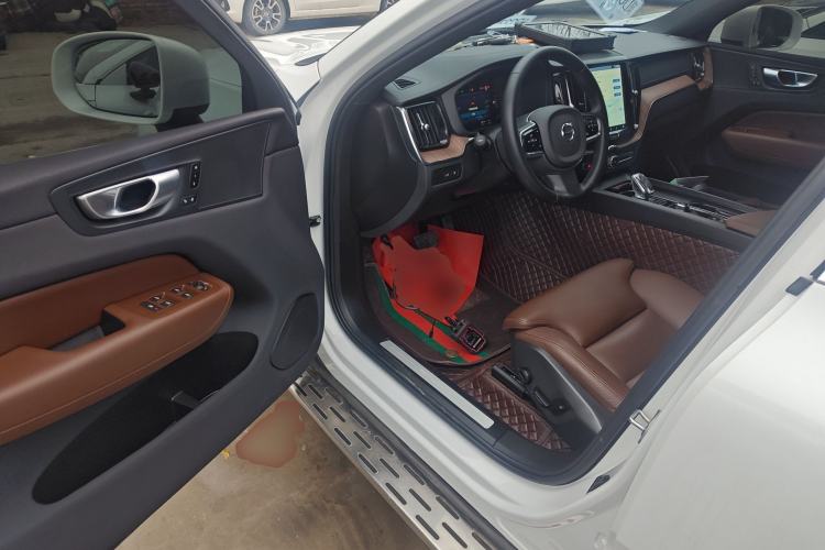 Used Volvo XC60 New Energy 2023 T8 Plug-in Hybrid Long-Range All-Wheel Drive Smart Luxury Edition Driver Seat