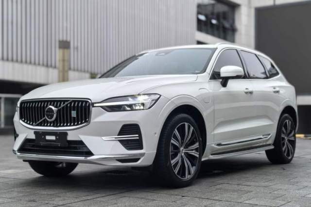 Used Volvo XC60 New Energy 2023 T8 Plug-in Hybrid Long-Range All-Wheel Drive Smart Luxury Edition