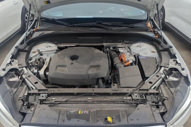 Used Volvo XC60 New Energy 2023 T8 Plug-in Hybrid Long-Range All-Wheel Drive Smart Luxury Edition Engine Bay