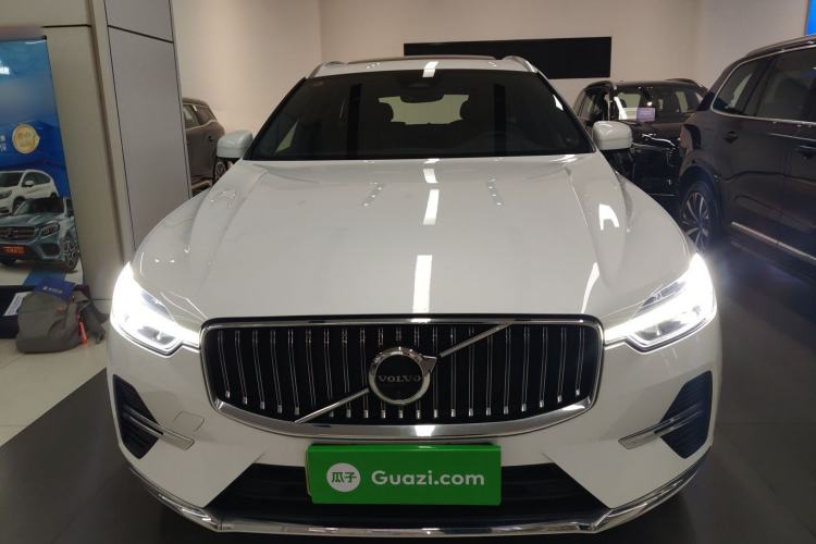 Used Volvo XC60 New Energy 2023 T8 Plug-in Hybrid Long-Range All-Wheel Drive Smart & Luxurious Enjoyment Edition Front