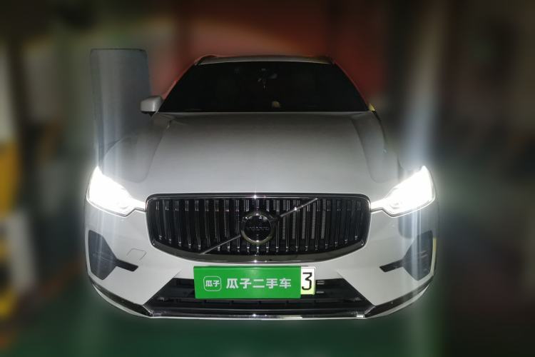 Used Volvo XC60 New Energy 2023 T8 Plug-in Hybrid Long-Range All-Wheel Drive Smart Luxury Edition Front