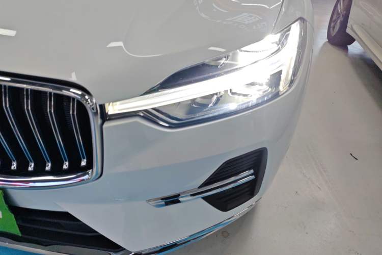 Used Volvo XC60 New Energy 2023 T8 Plug-in Hybrid Long-Range All-Wheel Drive Intelligent Luxury and Enjoyment Edition Left Front Headlight