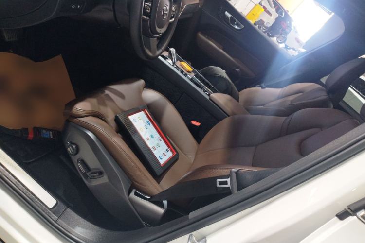 Used Volvo XC60 New Energy 2023 T8 Plug-in Hybrid Long-Range All-Wheel Drive Smart Luxury Edition Left Front Seat