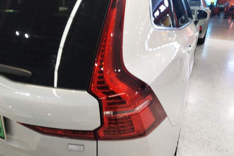Used Volvo XC60 New Energy 2023 T8 Plug-in Hybrid Long-Range All-Wheel Drive Smart Luxury Edition Right Rear Taillight