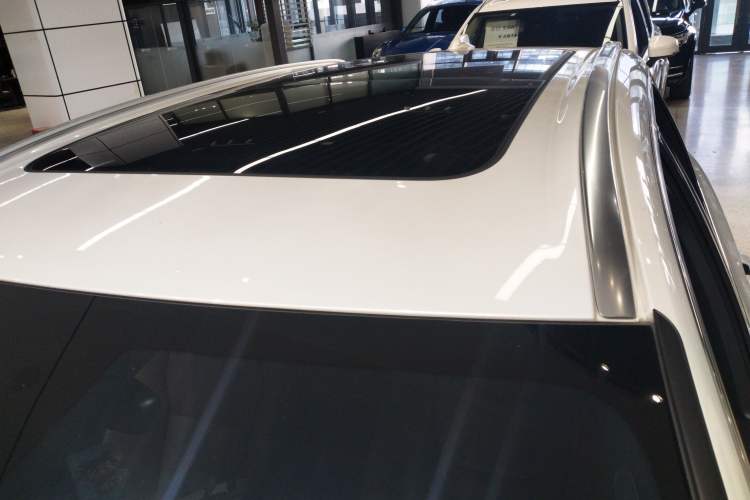 Used Volvo XC60 New Energy 2023 T8 Plug-in Hybrid Long-Range All-Wheel Drive Smart Luxury Edition Roof