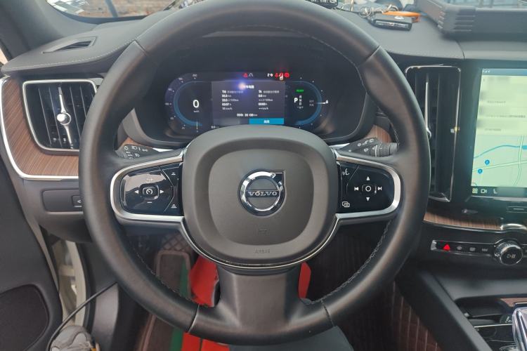 Used Volvo XC60 New Energy 2023 T8 Plug-in Hybrid Long-Range All-Wheel Drive Smart Luxury Edition Steering Wheel