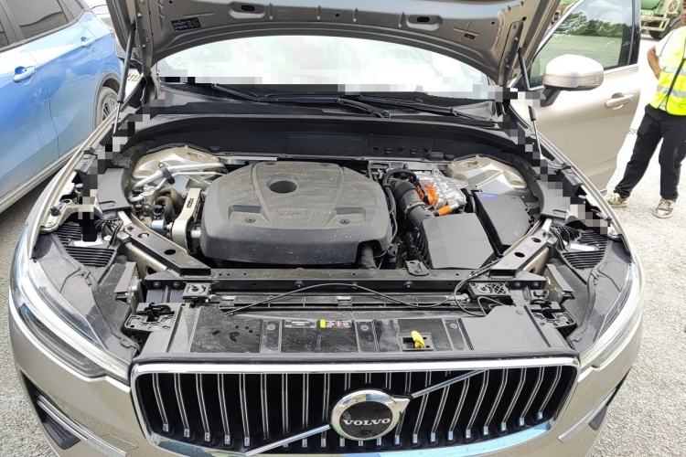Used Volvo XC60 New Energy 2023 T8 Plug-in Hybrid Long-Range All-Wheel Drive Smart Luxury Edition Engine Bay