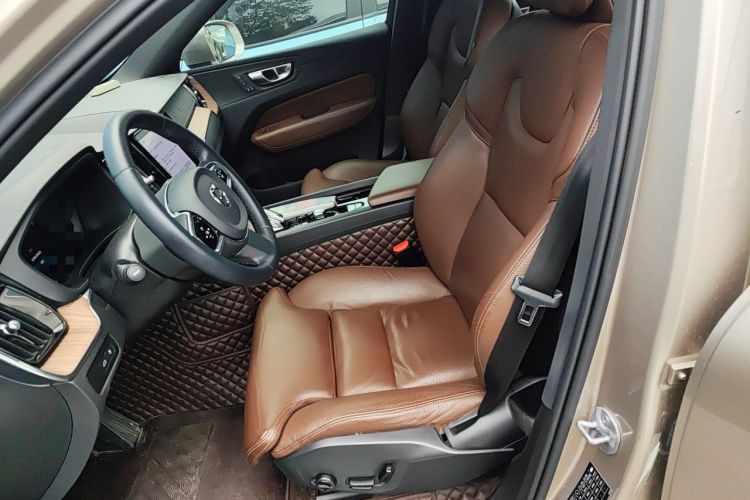 Used Volvo XC60 New Energy 2023 T8 Plug-in Hybrid Long-Range All-Wheel Drive Smart Luxury Edition Left Front Seat