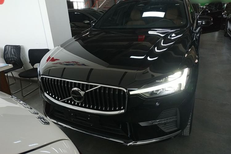 Used Volvo XC60 New Energy 2024 T8 Plug-in Hybrid Long-Range All-Wheel Drive Smart Luxury Edition Front
