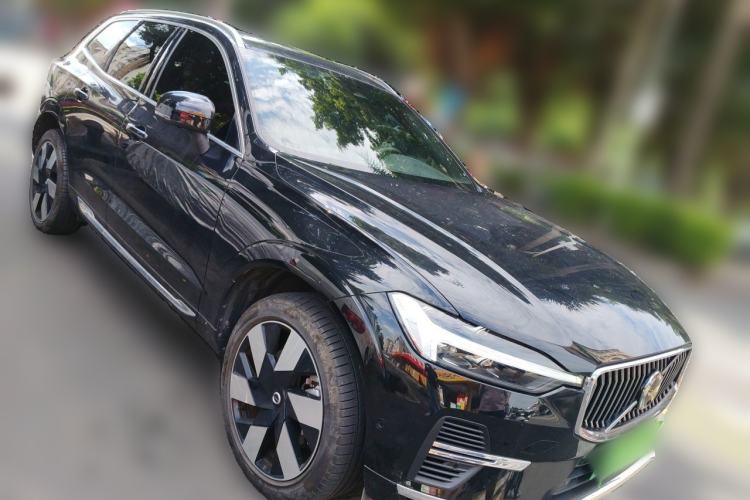 Used Volvo XC60 New Energy 2024 T8 Plug-in Hybrid Long-Range All-Wheel Drive Smart Luxury Edition Front Right 45 Deg