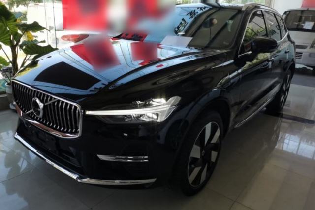 Used Volvo XC60 New Energy 2024 T8 Plug-in Hybrid Long-Range All-Wheel Drive Smart Luxury Edition