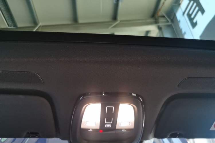 Used Volvo XC60 New Energy 2024 T8 Plug-in Hybrid Long-Range All-Wheel Drive Smart Luxury Edition Headliner