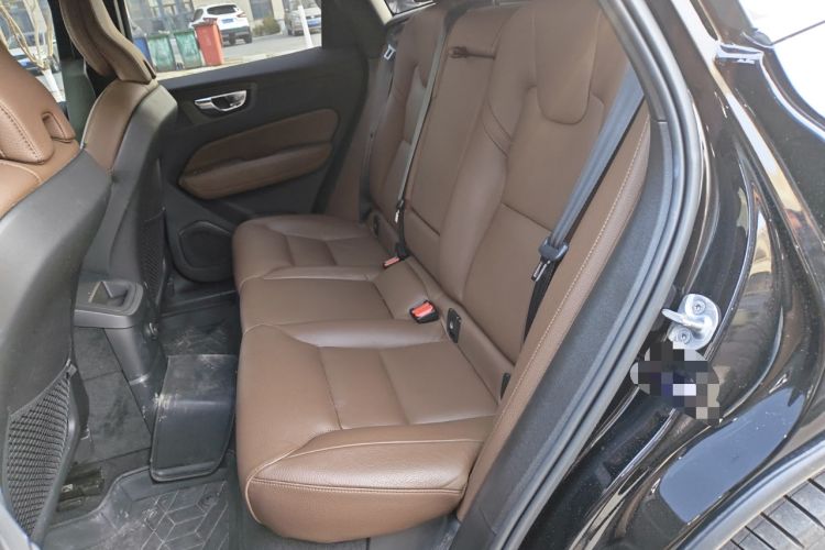 Used Volvo XC60 New Energy 2024 T8 Plug-in Hybrid Long-Range All-Wheel Drive Smart Luxury Edition Interior 4