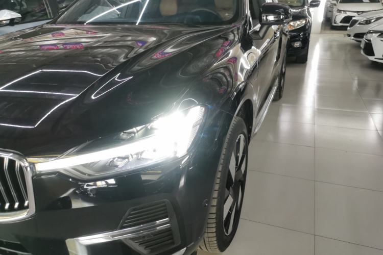 Used Volvo XC60 New Energy 2024 T8 Plug-in Hybrid Long-Range All-Wheel Drive Smart Luxury Edition Left Front Headlight