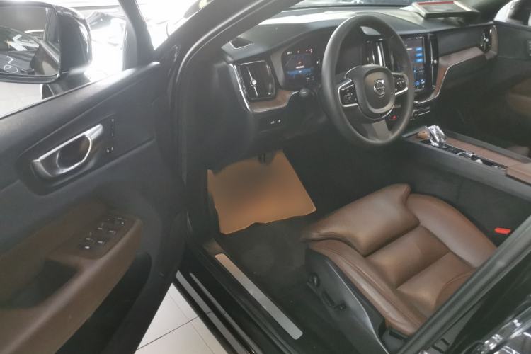 Used Volvo XC60 New Energy 2024 T8 Plug-in Hybrid Long-Range All-Wheel Drive Smart Luxury Edition Left Front Seat