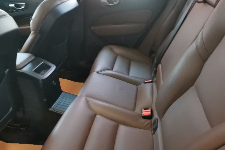 Used Volvo XC60 New Energy 2024 T8 Plug-in Hybrid Long-Range All-Wheel Drive Smart Luxury Edition Left Rear Seat