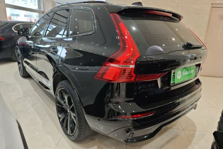 Used Volvo XC60 New Energy 2024 T8 Plug-in Hybrid Long-Range All-Wheel Drive Zhiyuan Polar Night Edition Rear Left 45 Deg