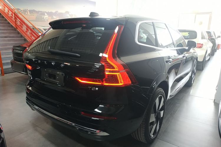 Used Volvo XC60 New Energy 2024 T8 Plug-in Hybrid Long-Range All-Wheel Drive Smart Luxury Edition Rear Right 45 Deg