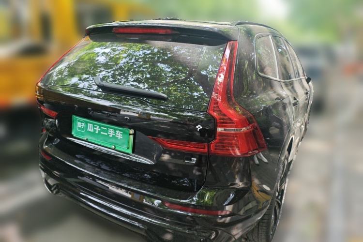 Used Volvo XC60 New Energy 2024 T8 Plug-in Hybrid Long-Range All-Wheel Drive Zhiyuan Polar Night Edition Rear Right 45 Deg