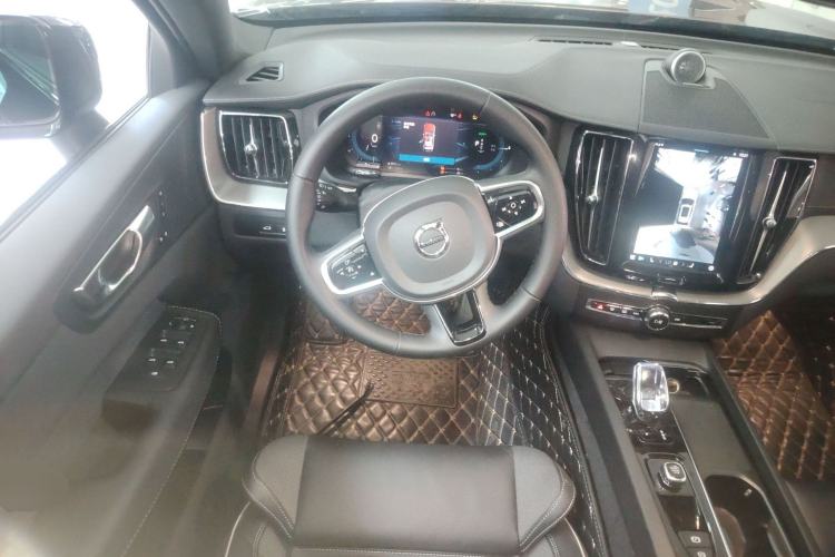 Used Volvo XC60 New Energy 2024 T8 Plug-in Hybrid Long-Range All-Wheel Drive Zhiyuan Polar Night Edition Steering Wheel