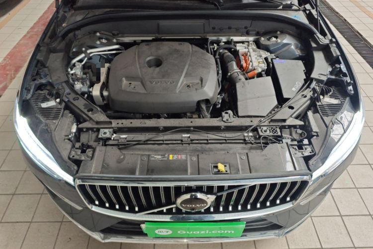 Used Volvo XC60 New Energy 2024 T8 Plug-in Hybrid Long-Range All-Wheel Drive Smart Luxury Edition Engine Bay
