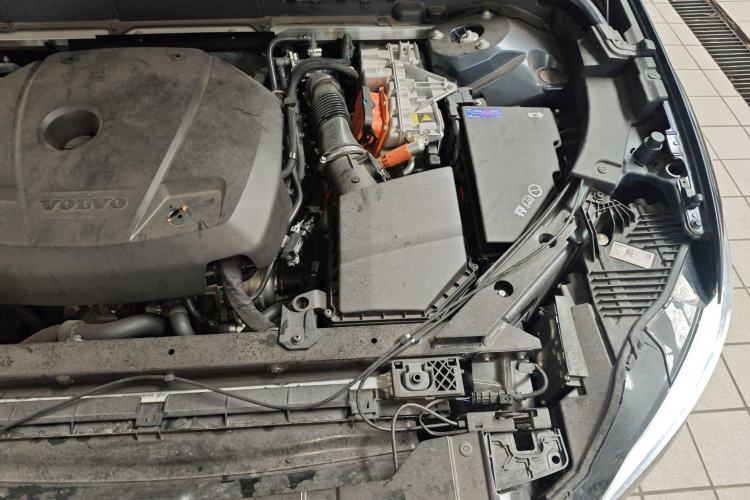Used Volvo XC60 New Energy 2024 T8 Plug-in Hybrid Long-Range All-Wheel Drive Smart Luxury Edition Engine Bay Left