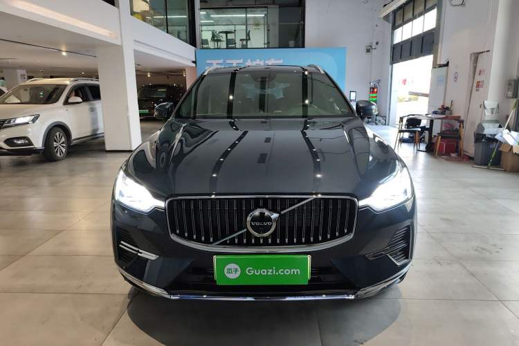 Used Volvo XC60 New Energy 2024 T8 Plug-in Hybrid Long-Range All-Wheel Drive Smart Luxury Edition Front