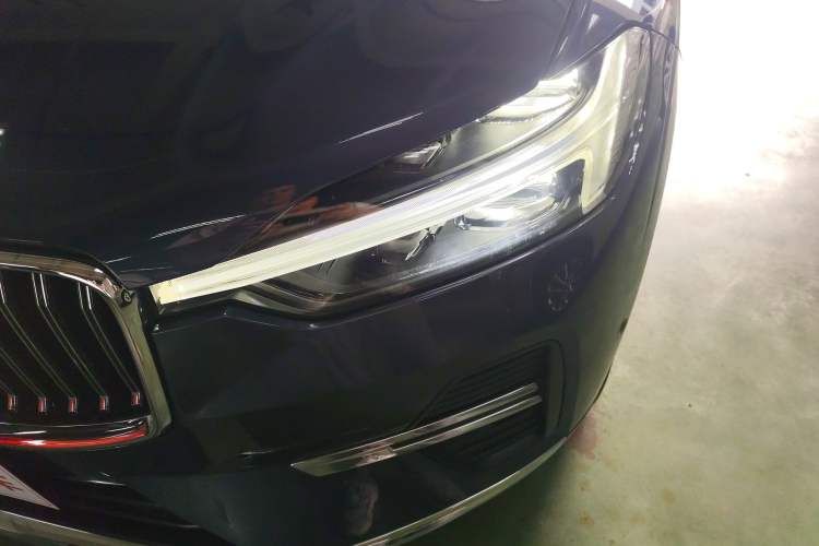 Used Volvo XC60 New Energy 2024 T8 Plug-in Hybrid Long-Range All-Wheel Drive Smart Luxury Edition Left Front Headlight