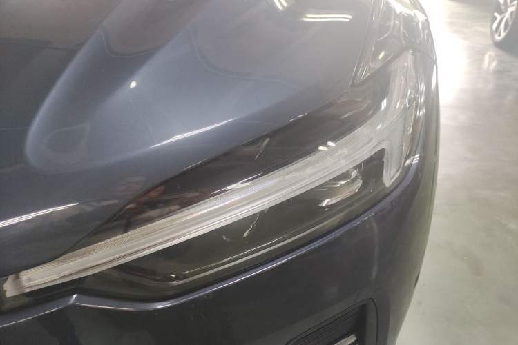 Used Volvo XC60 New Energy 2024 T8 Plug-in Hybrid Long-Range All-Wheel Drive Smart Luxury Edition Left Front Headlight