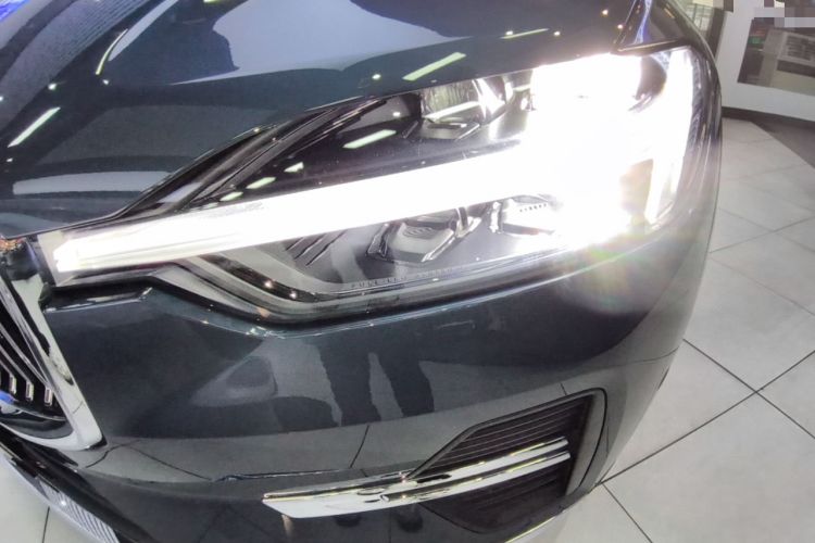 Used Volvo XC60 New Energy 2024 T8 Plug-in Hybrid Long-Range All-Wheel Drive Smart Luxury Edition Left Front Headlight