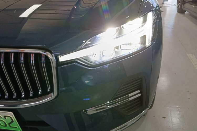 Used Volvo XC60 New Energy 2024 T8 Plug-in Hybrid Long-Range All-Wheel Drive Smart Luxury Edition Left Front Headlight