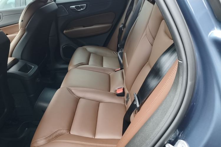Used Volvo XC60 New Energy 2024 T8 Plug-in Hybrid Long-Range All-Wheel Drive Smart Luxury Edition Left Rear Seat